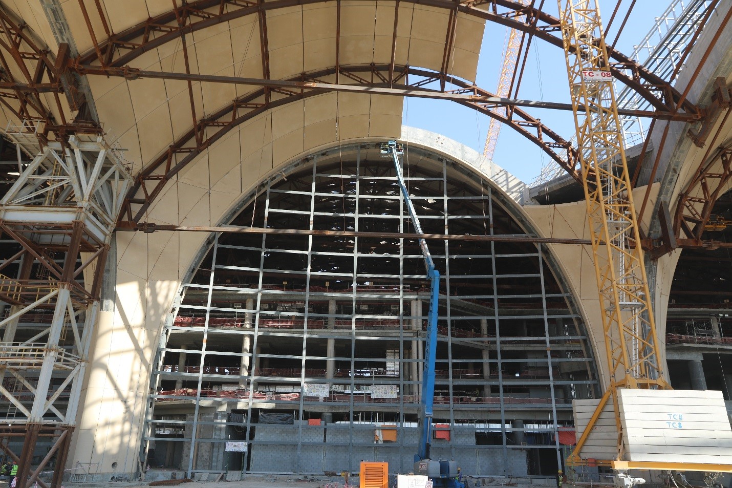 Home; Kuwait International Airport Passenger Terminal 2 Construction